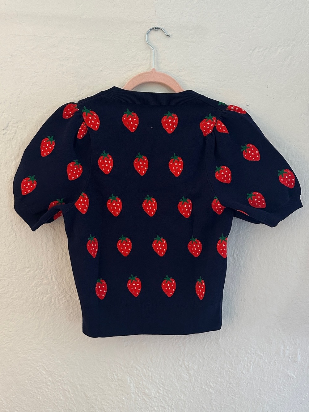 & OTHER STORIES | Strawberry Short Sleeve Sweater In Navy w/ Strawberry Jacquard - Picture 7 of 10